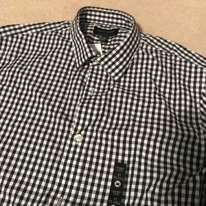 Brand New with Tags Banana Republic Dress Shirt (M